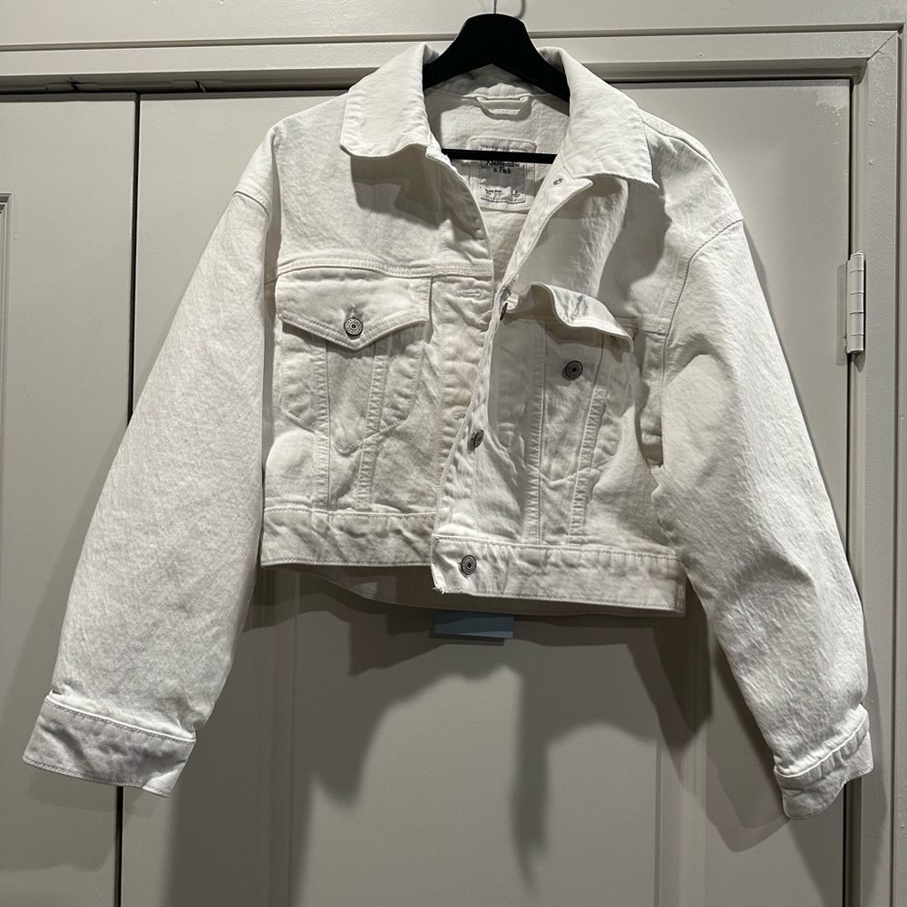 Abercrombie & Fitch White Jean Jacket Casual Chic